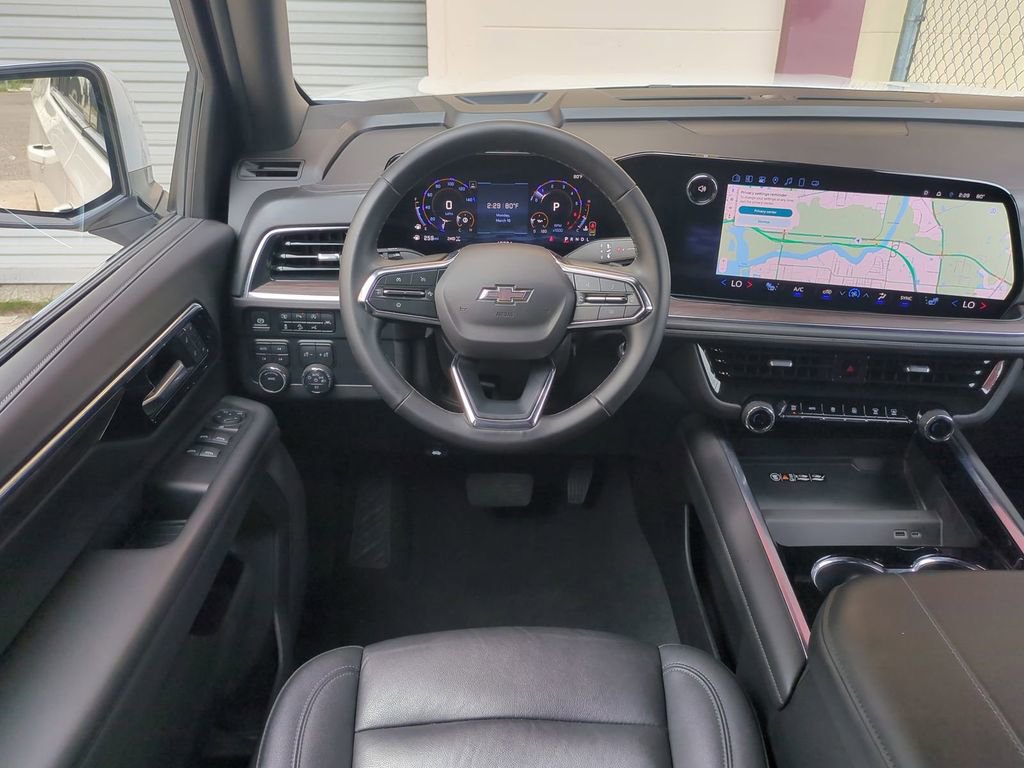 Used 2025 Chevrolet Suburban Z71 AWD/4WD image 20