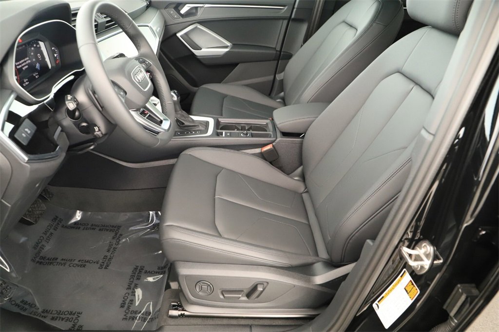 New 2025 Audi Q3 2.0T Premium image 24
