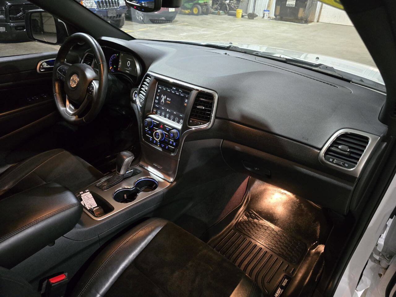 Used 2018 Jeep Grand Cherokee Altitude image 36