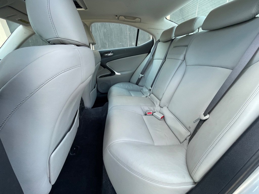 Used 2007 Lexus IS 250 RWD image 31