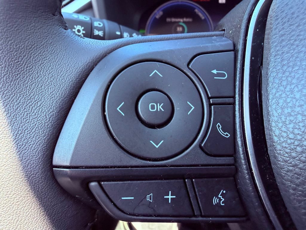 Used 2025 Toyota RAV4 Limited w/ Advanced Technology Package AWD/4WD image 23