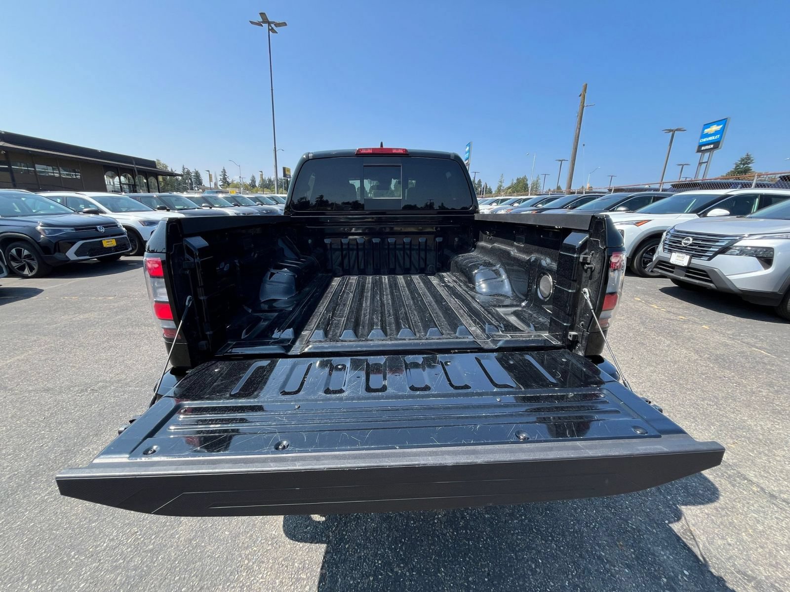 Used 2026 Nissan Frontier PRO-4X AWD/4WD image 27