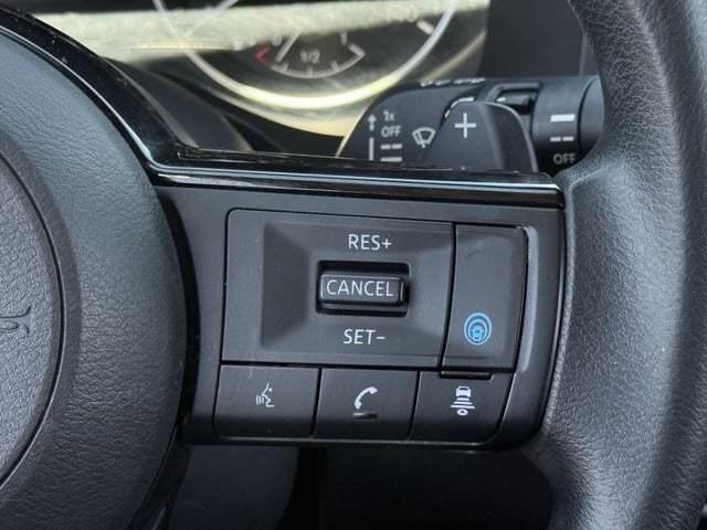 Used 2021 Nissan Rogue SV FWD image 14