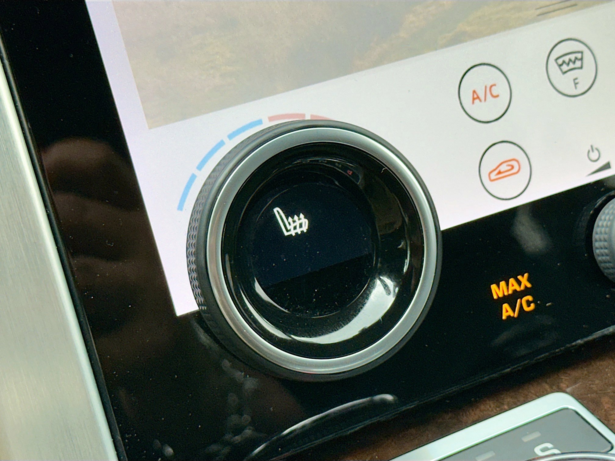 Used 2020 Land Rover Range Rover Long Wheelbase HSE image 20