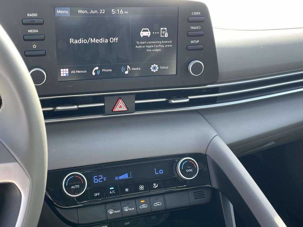 New 2025 Hyundai Elantra Sport FWD image 16