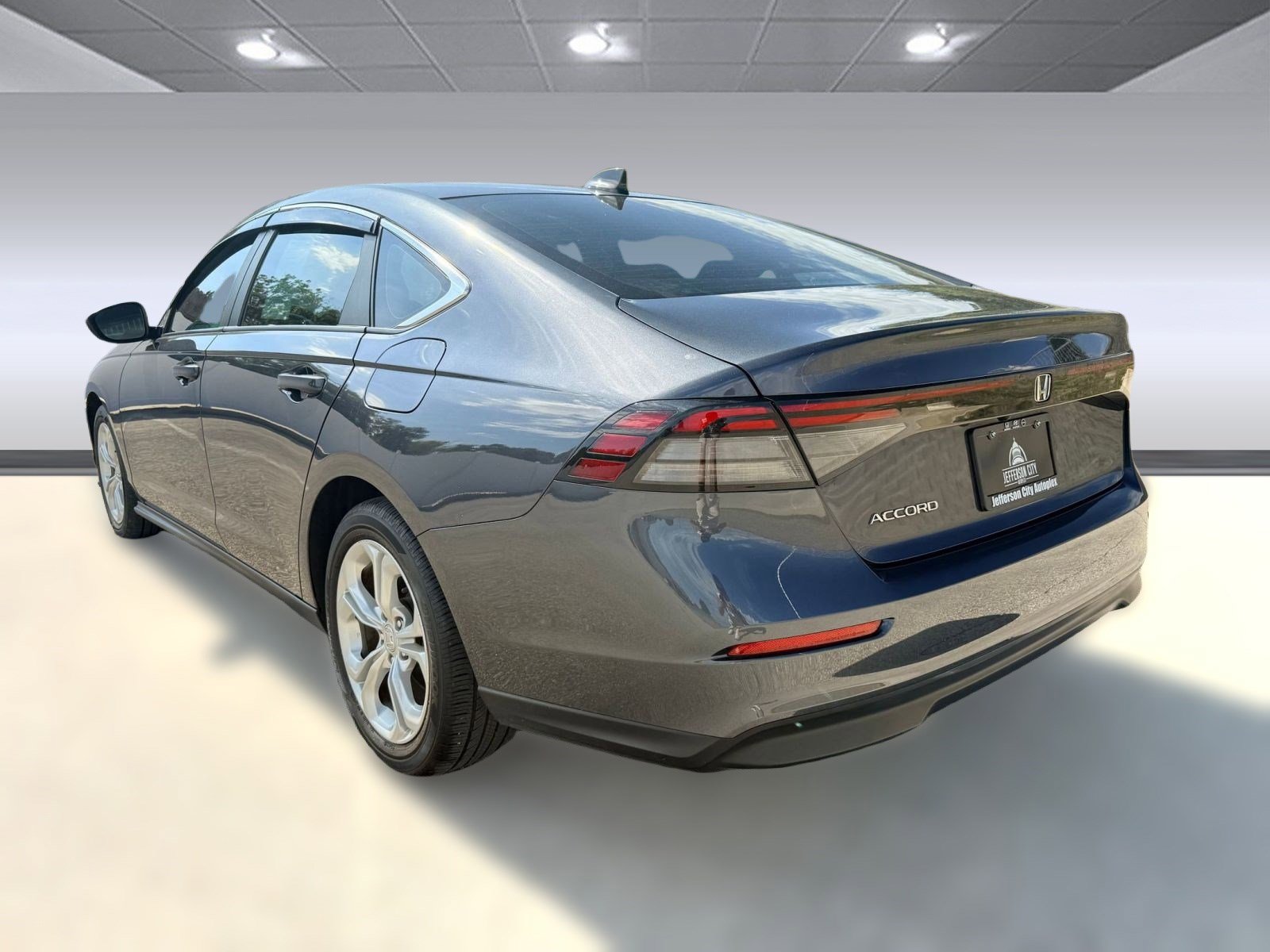 Used 2023 Honda Accord LX image 3