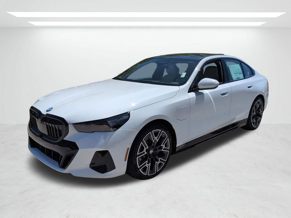 New 2026 BMW 550e xDrive image 8