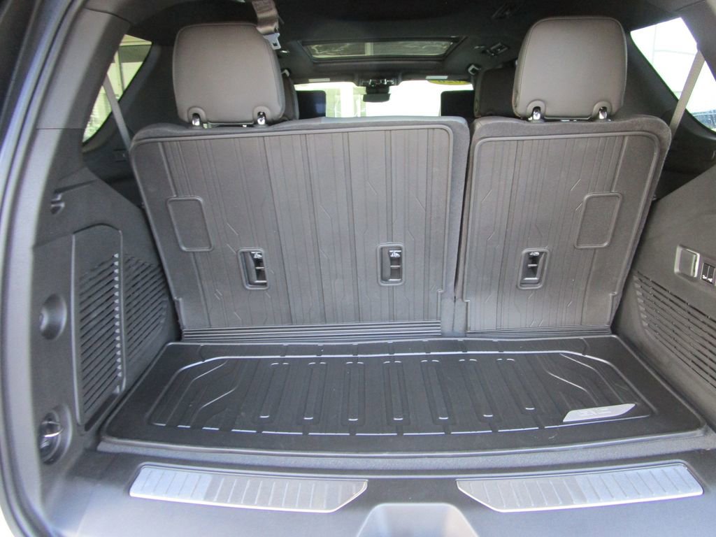 New 2026 GMC Yukon AT4 w/ AT4 Premium Plus Package image 15