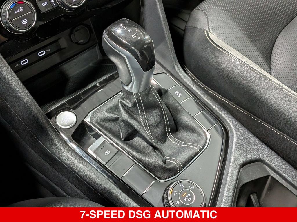 Used 2022 Volkswagen Taos SEL w/ Panoramic Sunroof Package AWD/4WD image 21