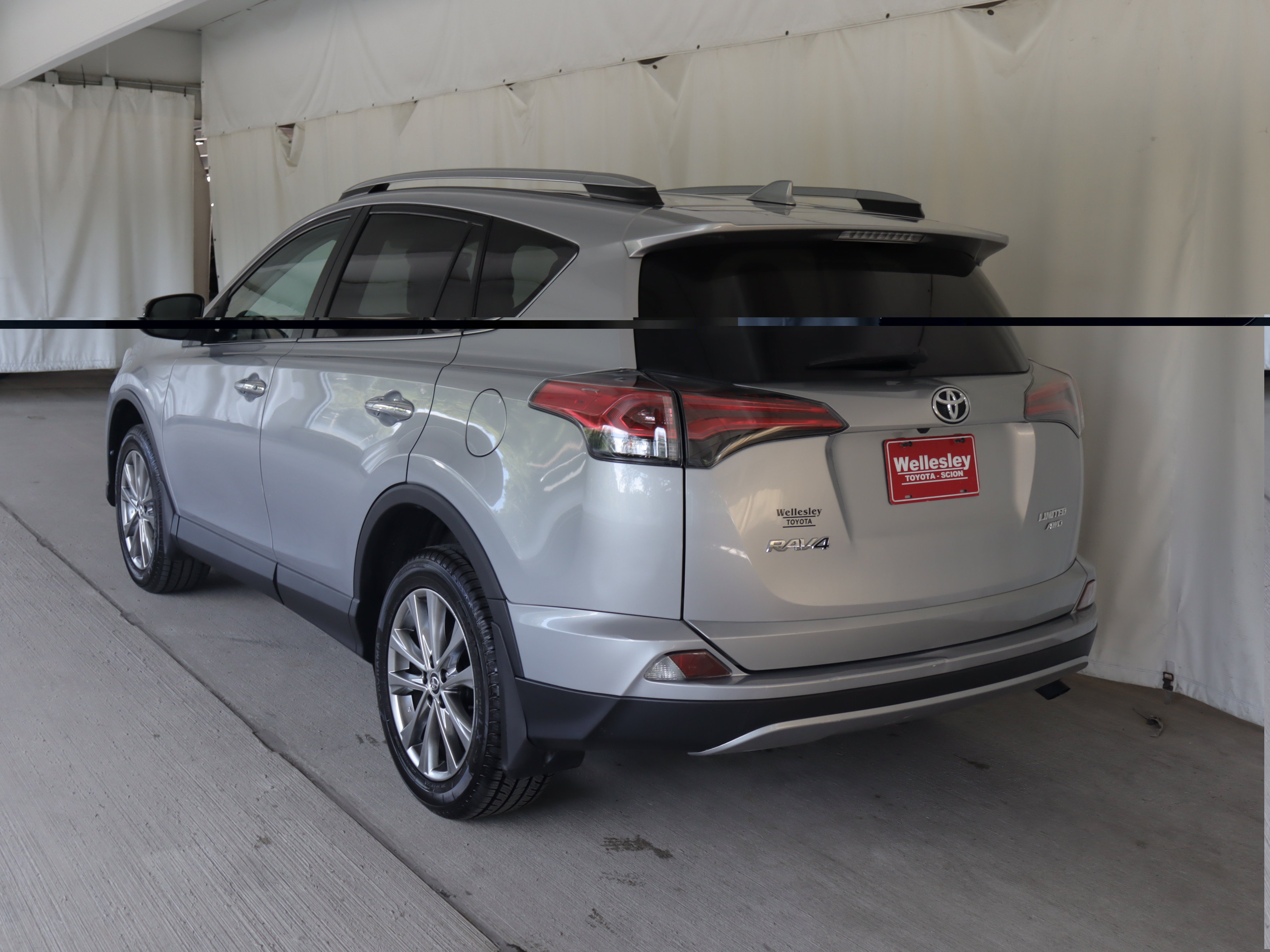 Used 2017 Toyota RAV4 Limited w/ All Weather Liner Package AWD/4WD image 25