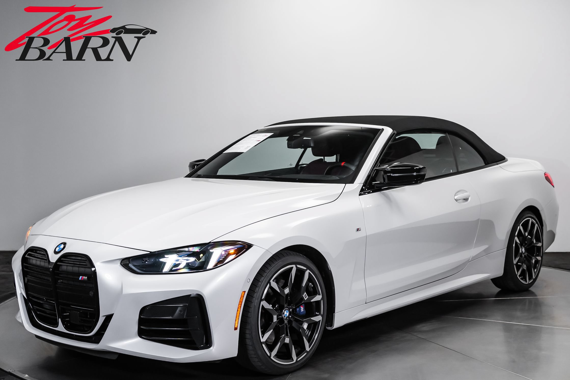 Used 2025 BMW M440i Convertible RWD image 9