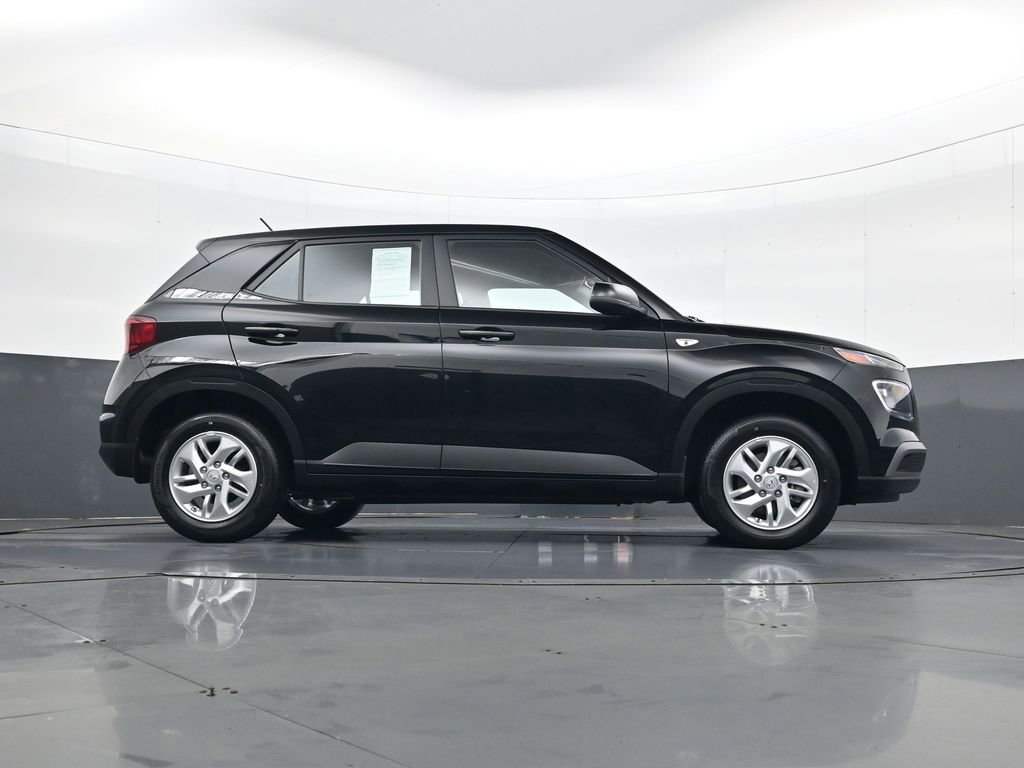 Certified 2026 Hyundai Venue SE image 24
