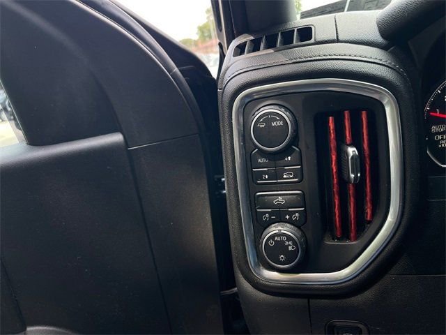 Used 2021 Chevrolet Silverado 1500 LT image 19