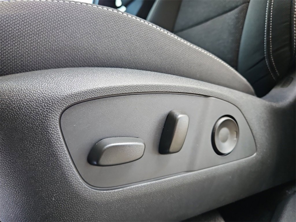 New 2026 Chevrolet Traverse LT w/ Midnight/Sport Edition image 34