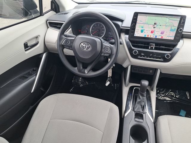 Used 2022 Toyota Corolla Cross L image 11