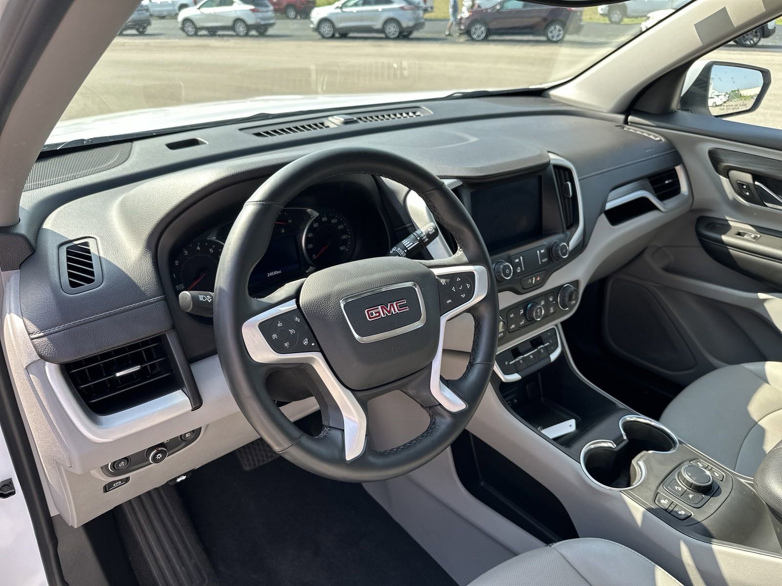 Used 2023 GMC Terrain SLT FWD image 9