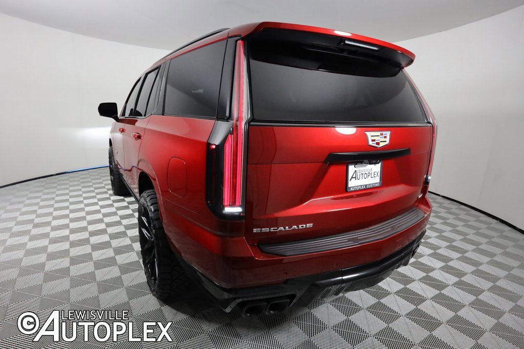 Used 2025 Cadillac Escalade V image 9