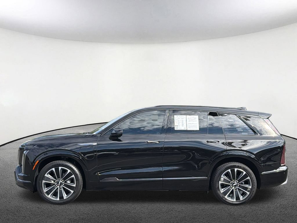 Certified 2026 Cadillac Vistiq Sport AWD/4WD image 12