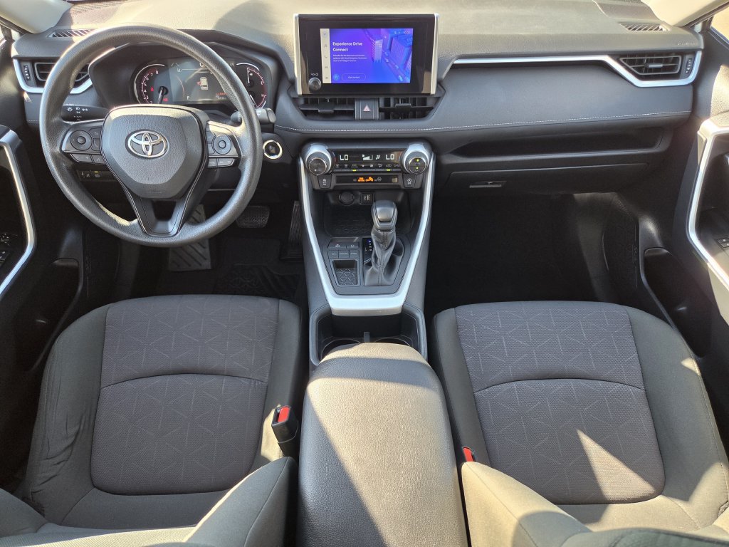 Used 2025 Toyota RAV4 XLE FWD image 13