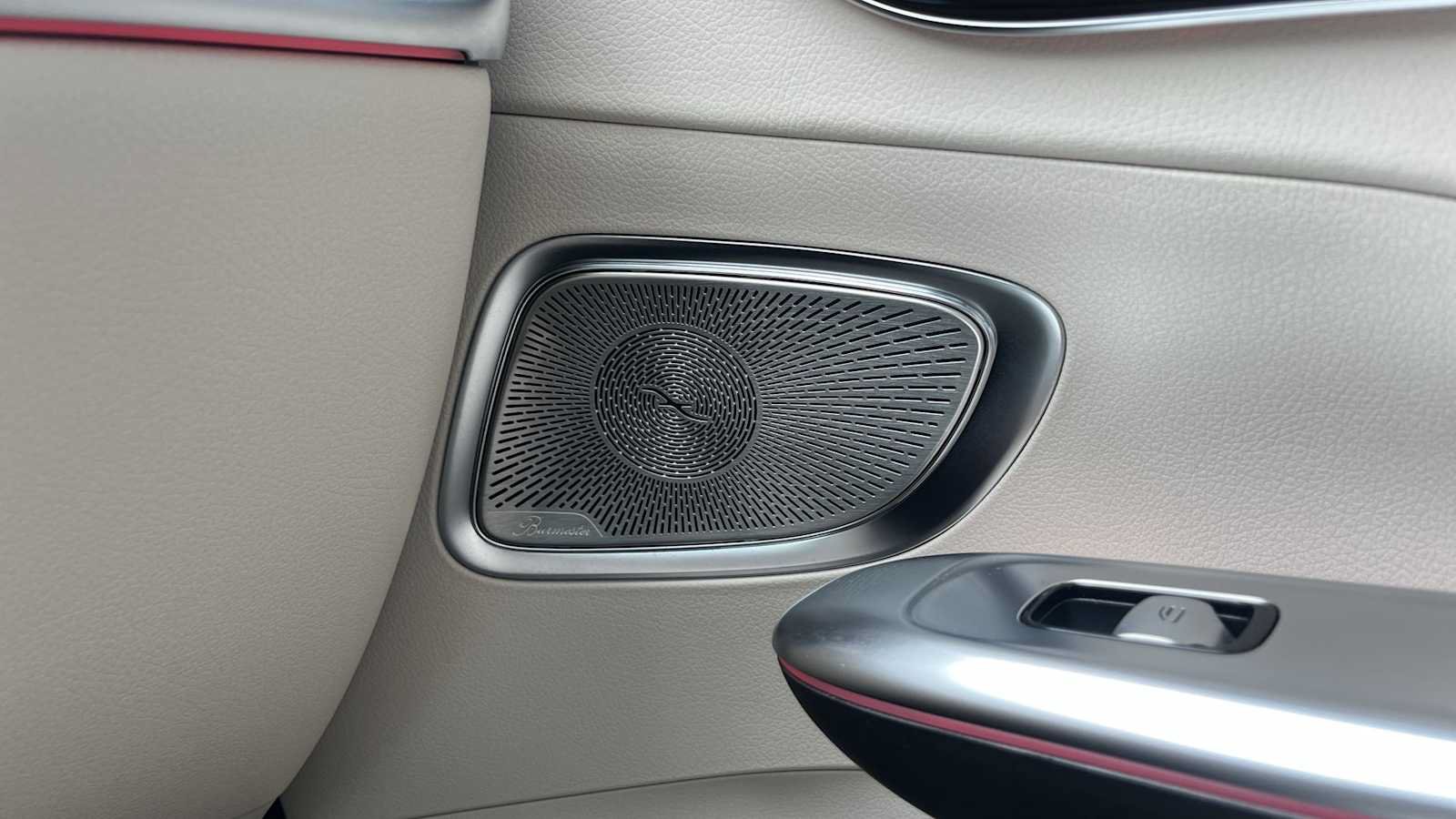 Certified 2023 Mercedes-Benz C 300 4MATIC Sedan image 43