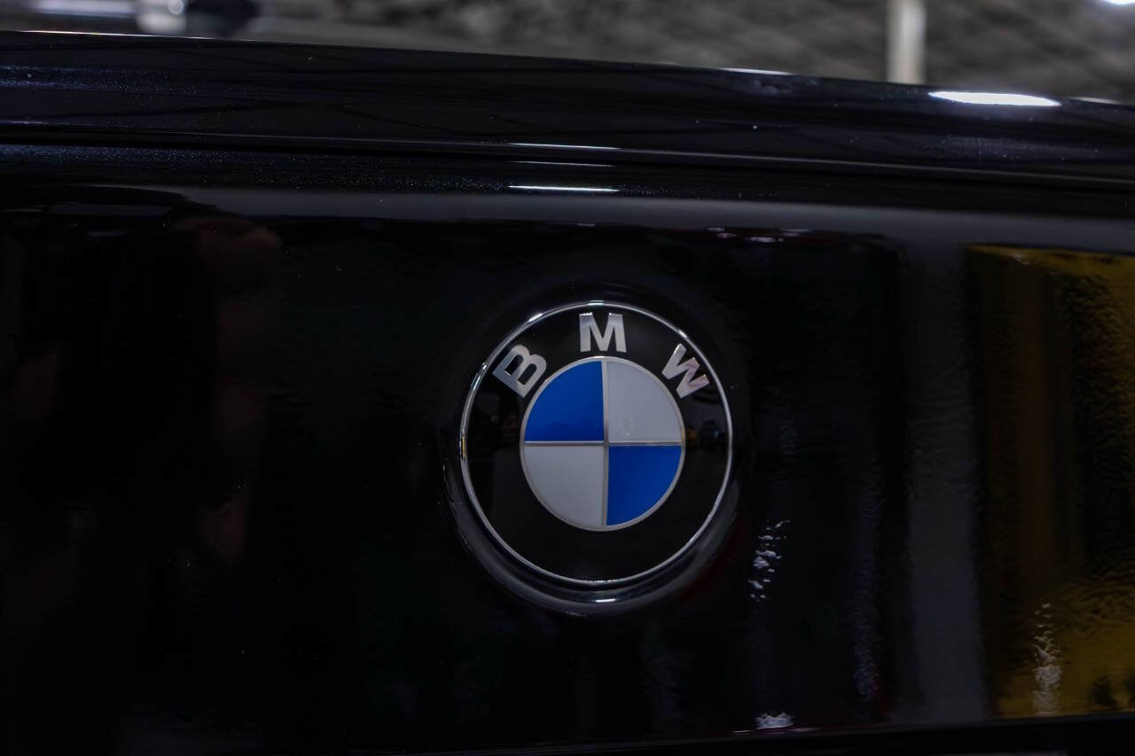 Used 2006 BMW M5 RWD image 23