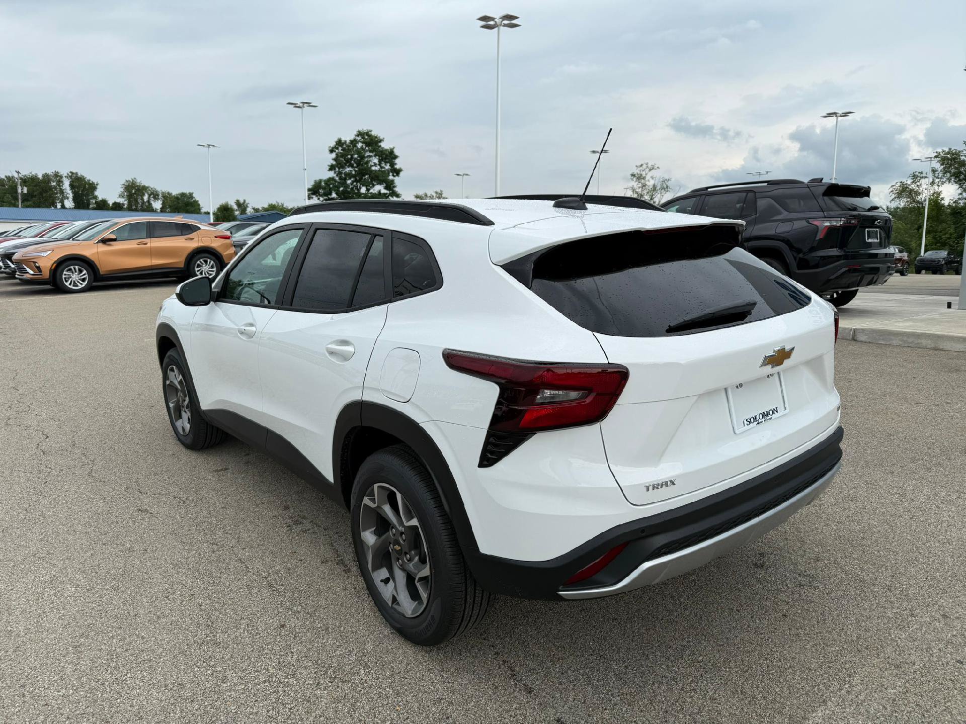 New 2026 Chevrolet Trax LT w/ Driver Confidence Package FWD image 3