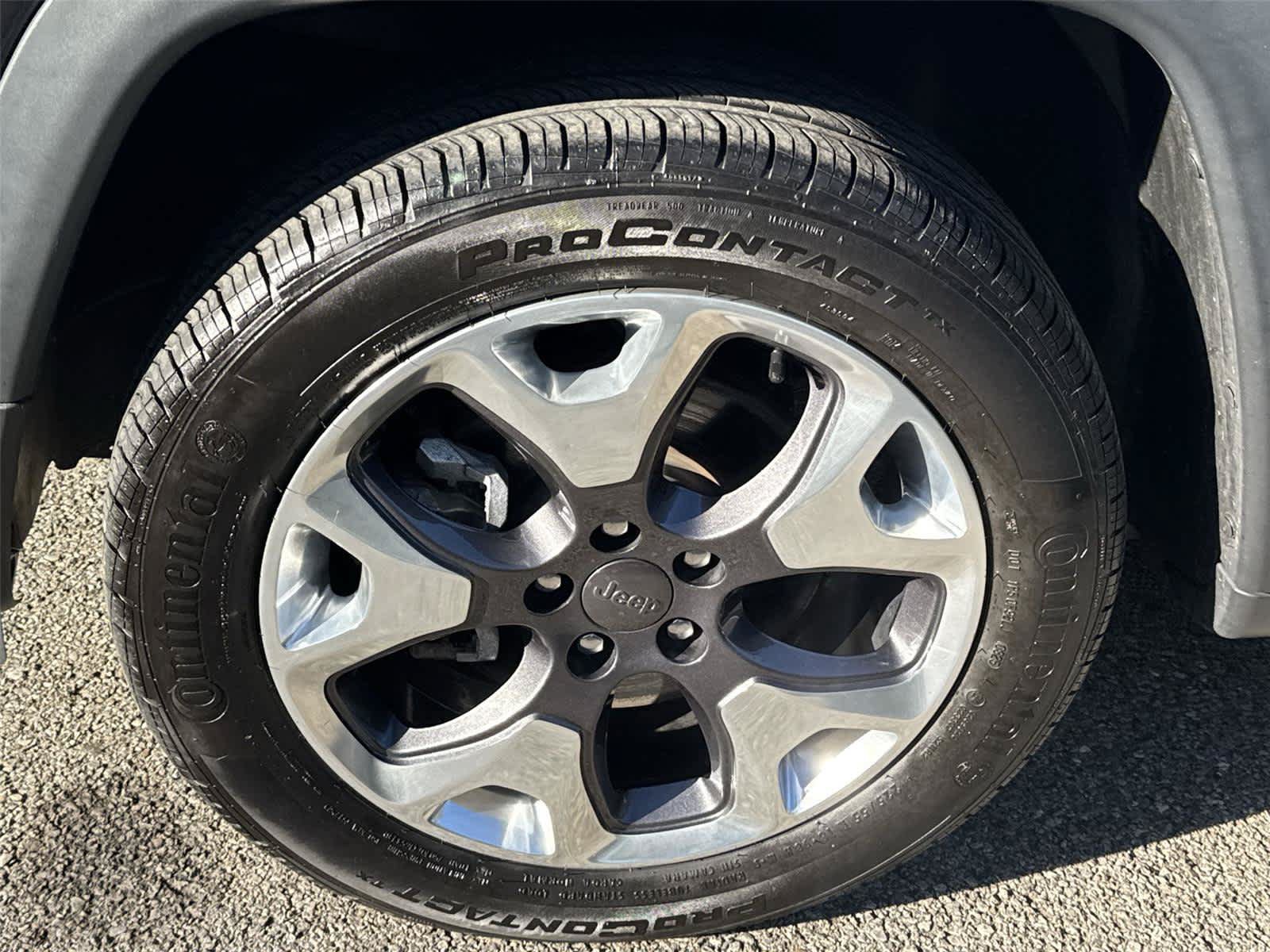 Used 2022 Jeep Compass Limited AWD/4WD image 10
