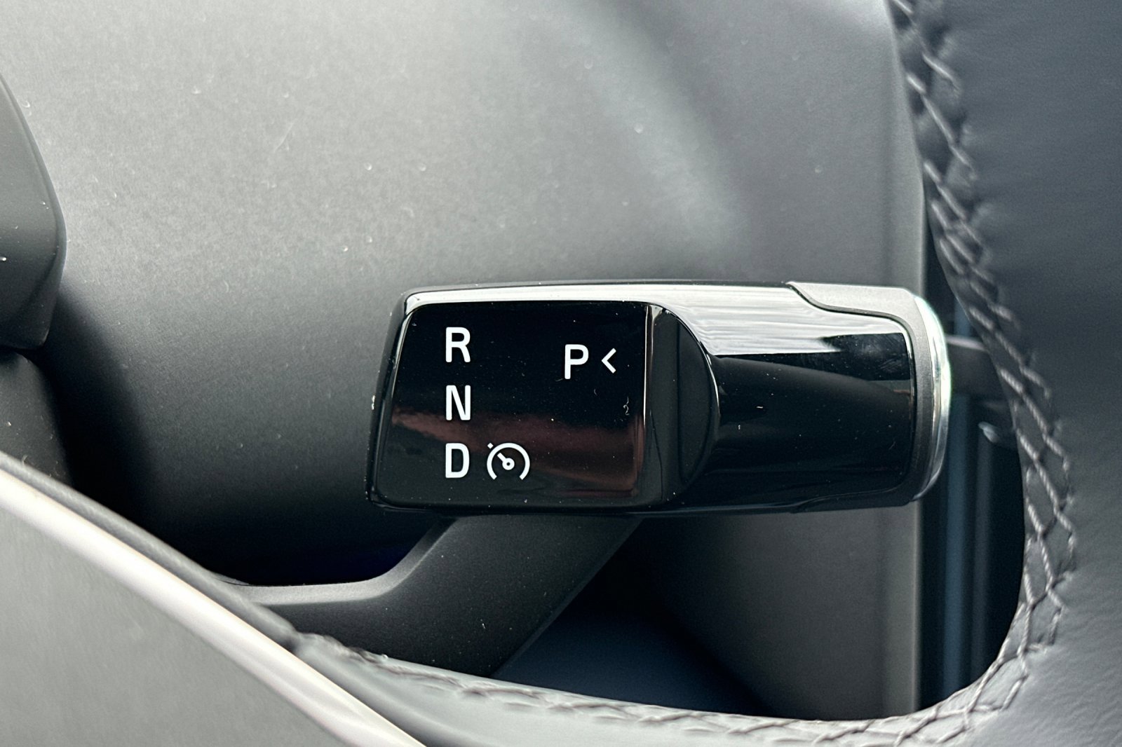 New 2026 Volvo EX30 Plus w/ Climate Package AWD/4WD image 19
