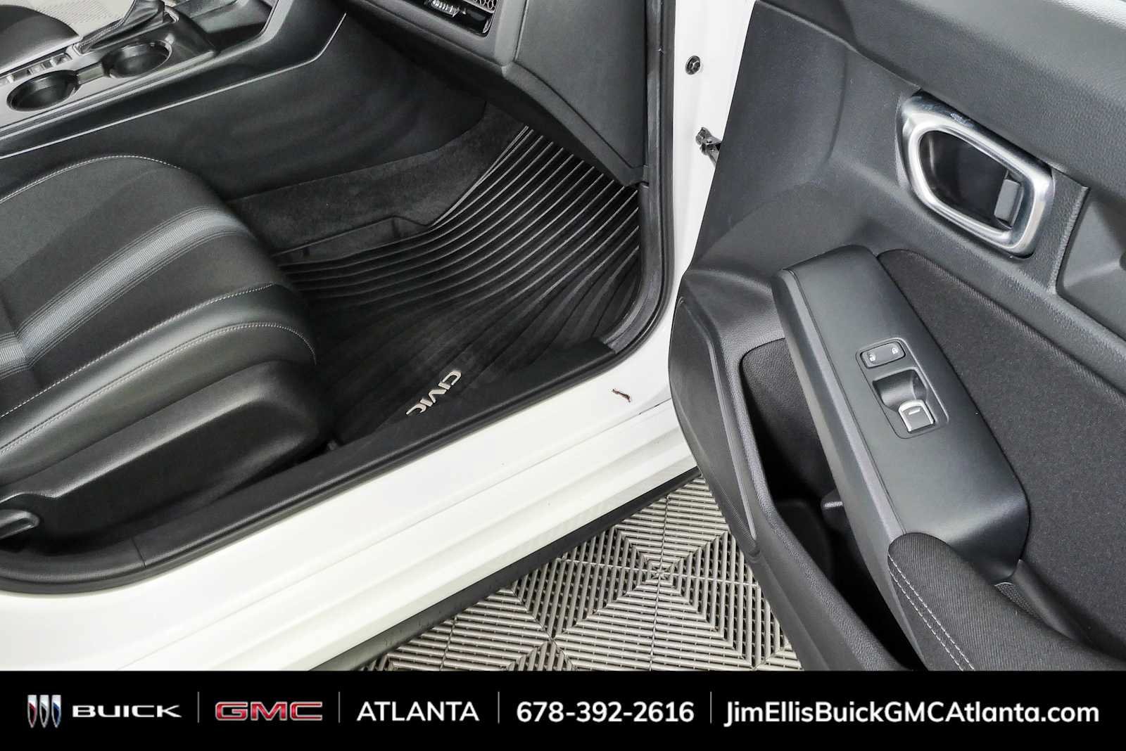 Used 2025 Honda Civic Sport image 21