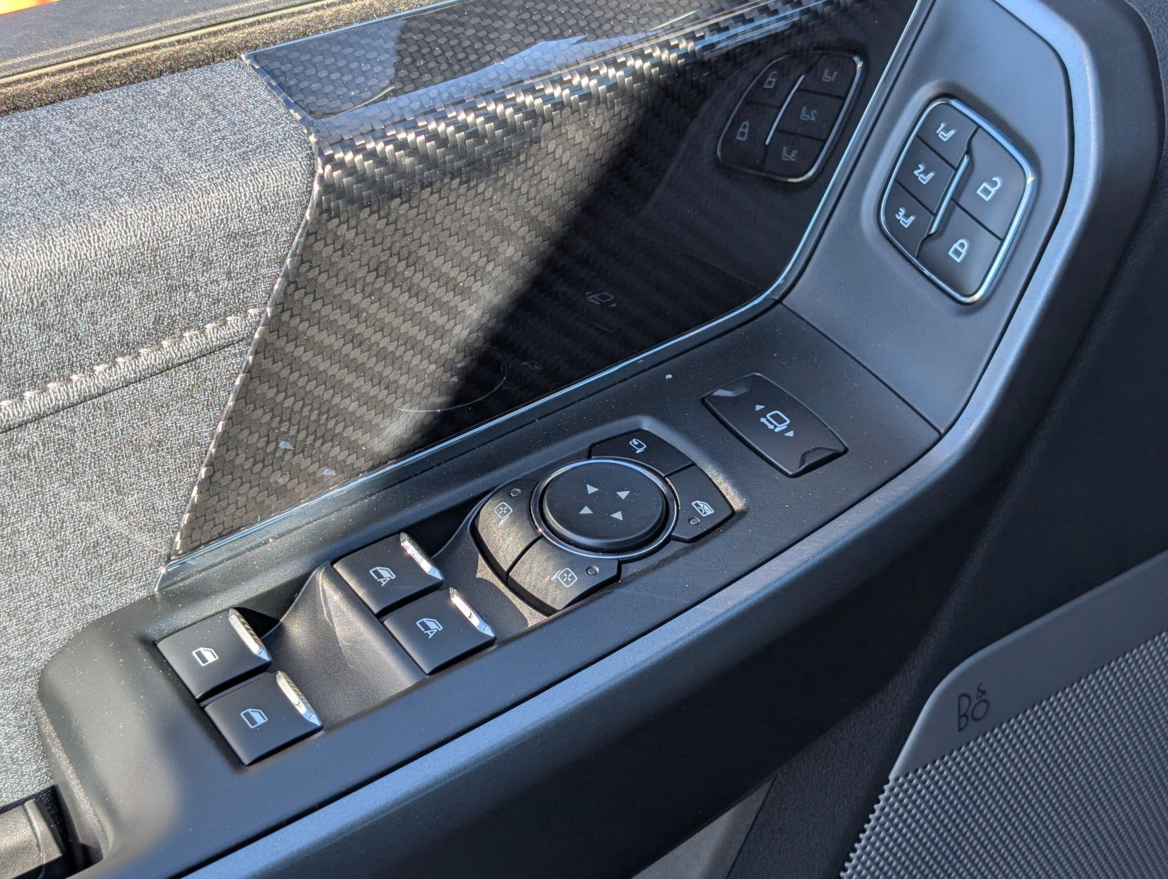 New 2026 Ford F250 Lariat w/ Black Appearance Package image 23