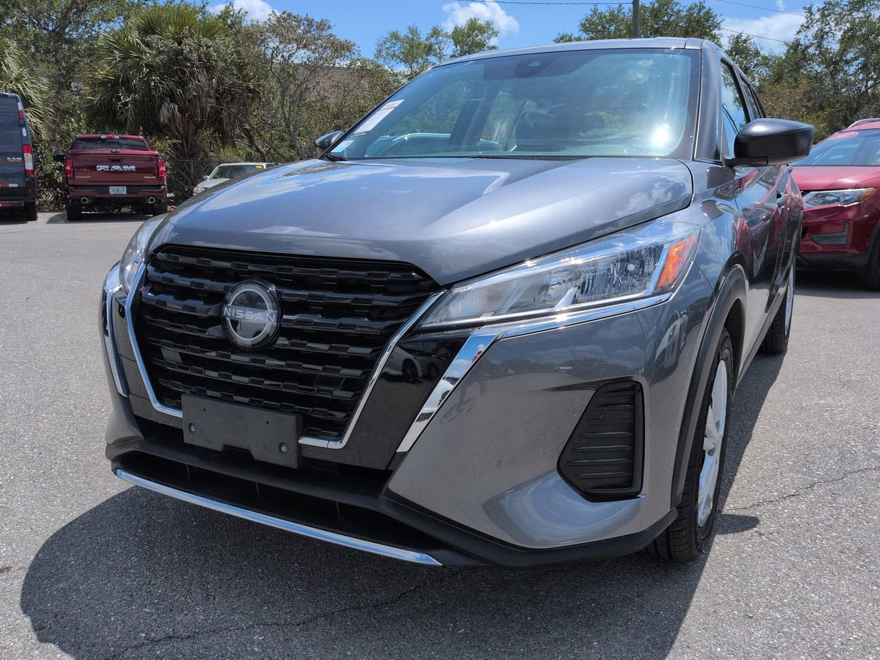 Used 2023 Nissan Kicks S FWD image 9