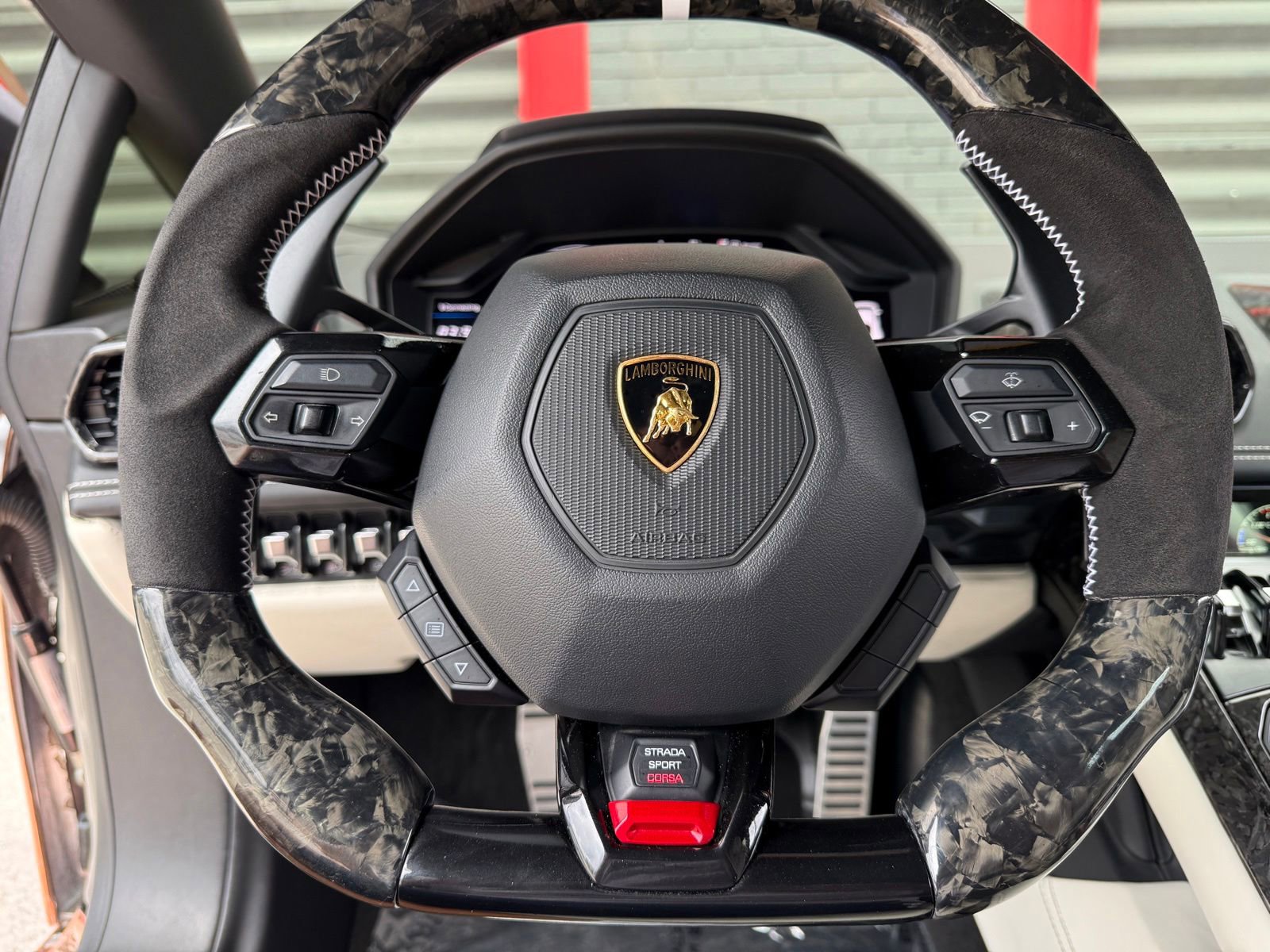 Used 2015 Lamborghini Huracan LP 610-4 AWD/4WD image 58