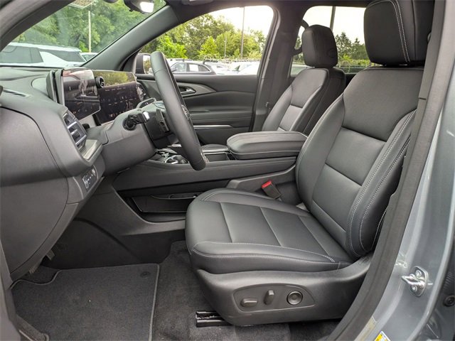 New 2026 Chevrolet Traverse LT w/ Driver Confidence Package image 12