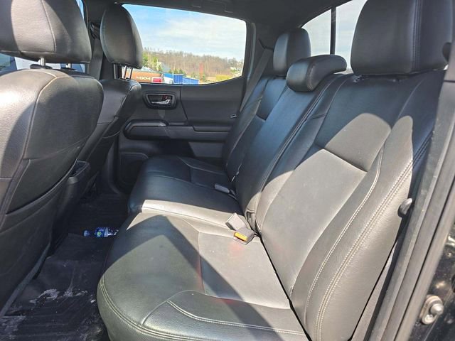 Used 2016 Toyota Tacoma TRD Sport image 8