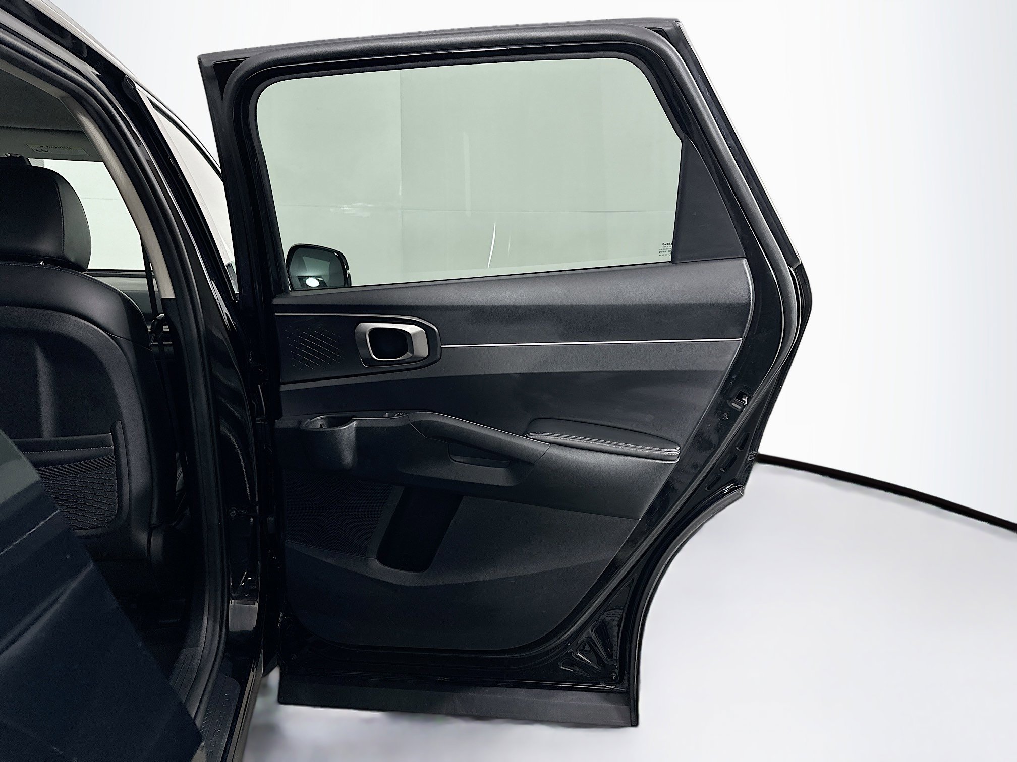 Used 2024 Kia Sorento S image 30