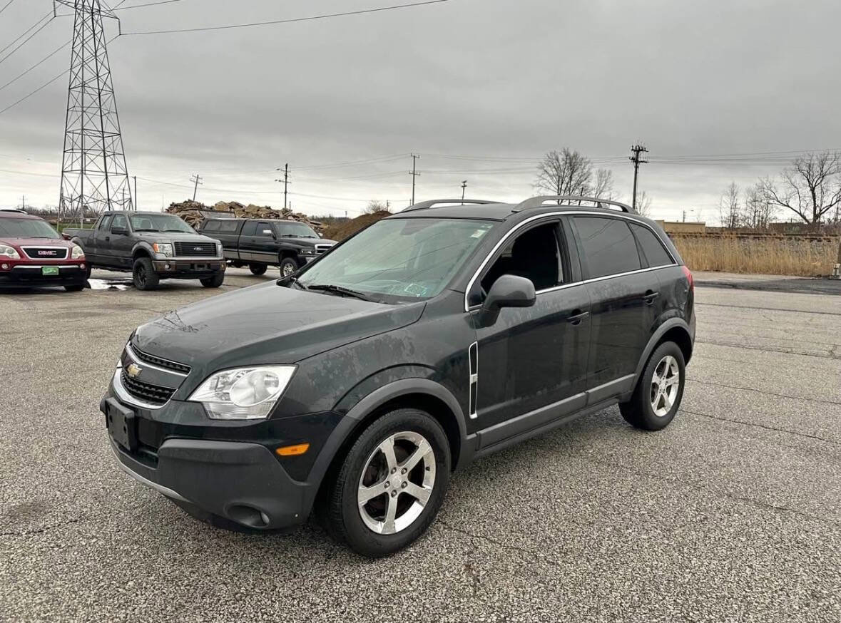 Used 2012 Chevrolet Captiva Sport LS image 1