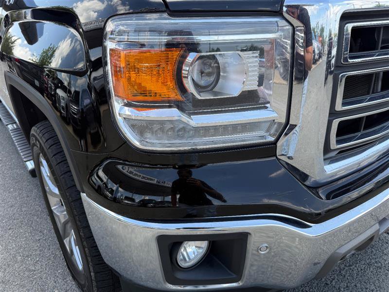 Used 2015 GMC Sierra 1500 SLT w/ SLT Crew Cab Value Package AWD/4WD image 15