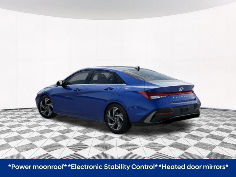 Used 2025 Hyundai Elantra Limited FWD image 7