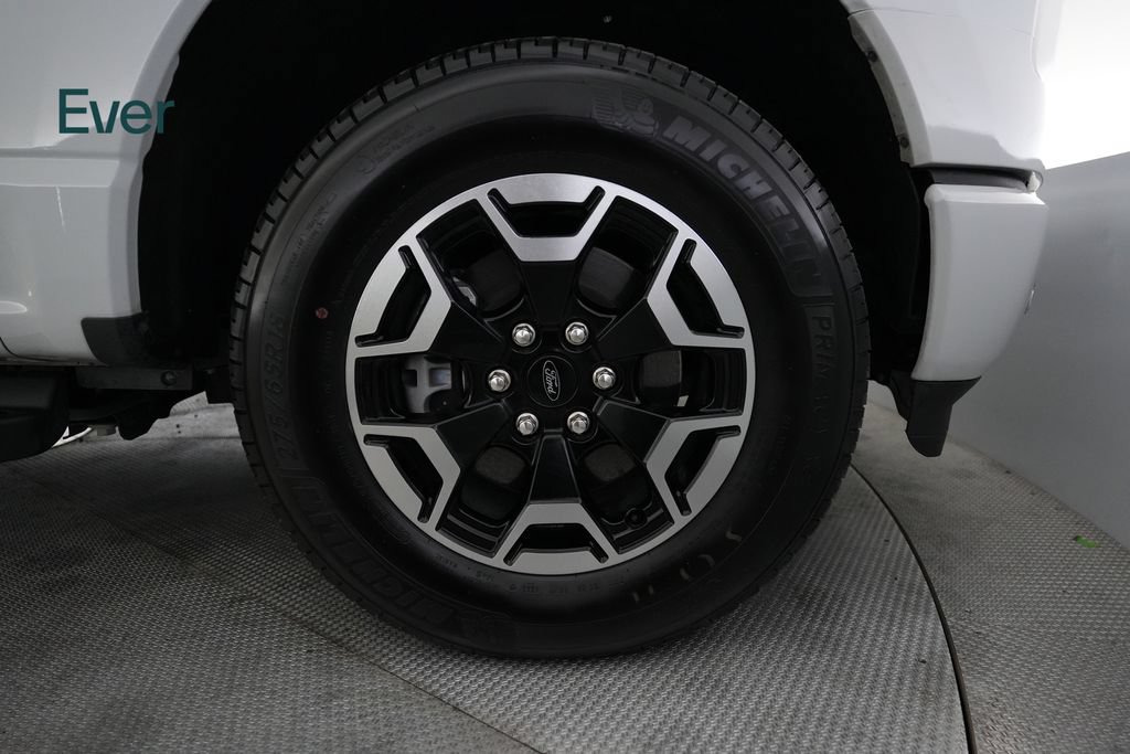 Used 2023 Ford F150 Lightning XLT AWD/4WD image 14