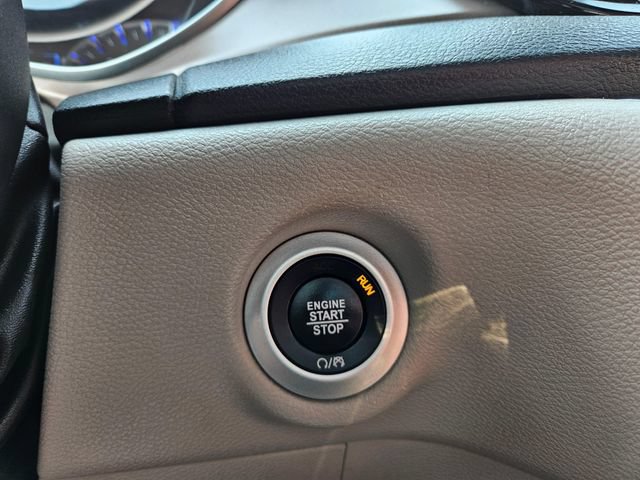 Used 2023 Chrysler Voyager LX FWD image 34