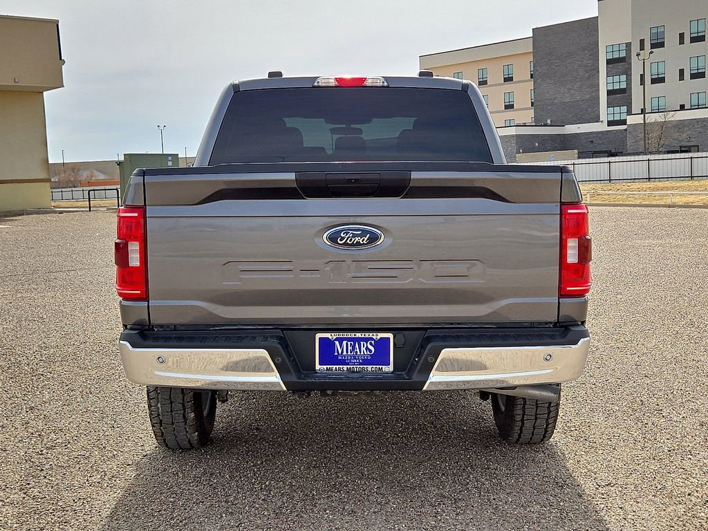 Used 2021 Ford F150 XLT image 4