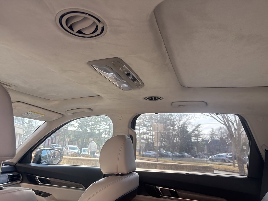 Certified 2022 Kia Telluride SX w/ SX Prestige Package image 10
