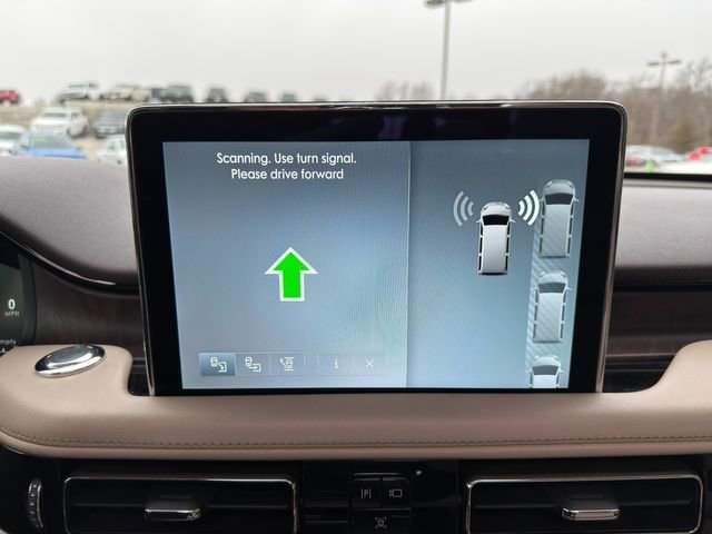 Used 2023 Lincoln Aviator Reserve w/ Equipment Group 201A image 31