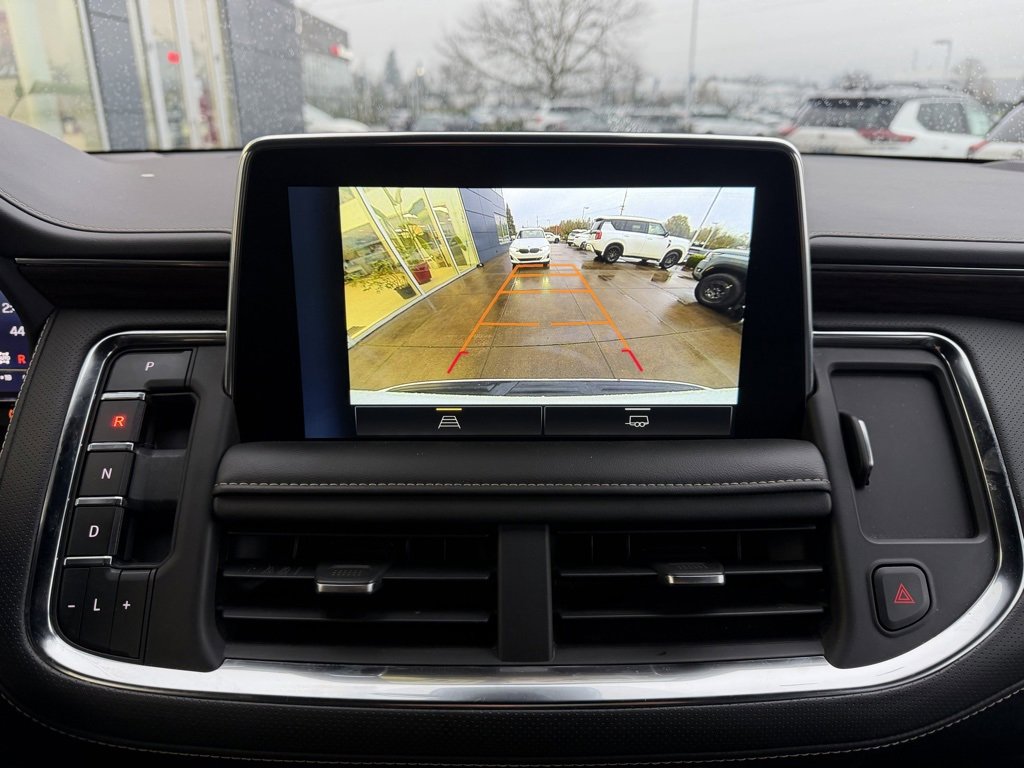 Used 2023 Chevrolet Suburban Premier image 23