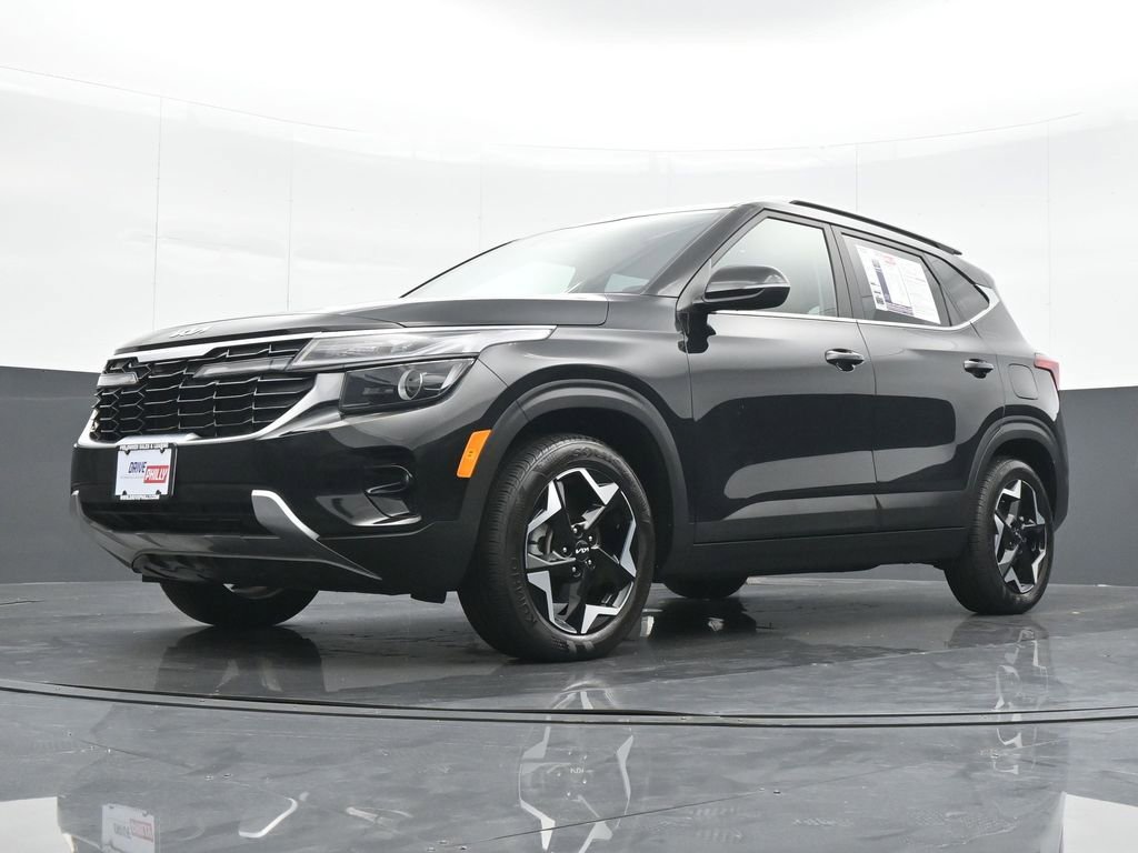 Used 2024 Kia Seltos EX image 17