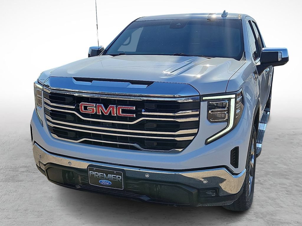 Used 2024 GMC Sierra 1500 SLT w/ SLT Premium Plus Package AWD/4WD image 4
