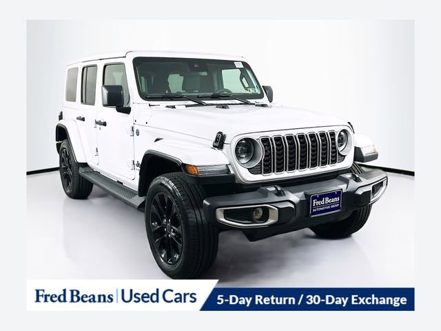 Used 2025 Jeep Wrangler Unlimited Sahara image 1