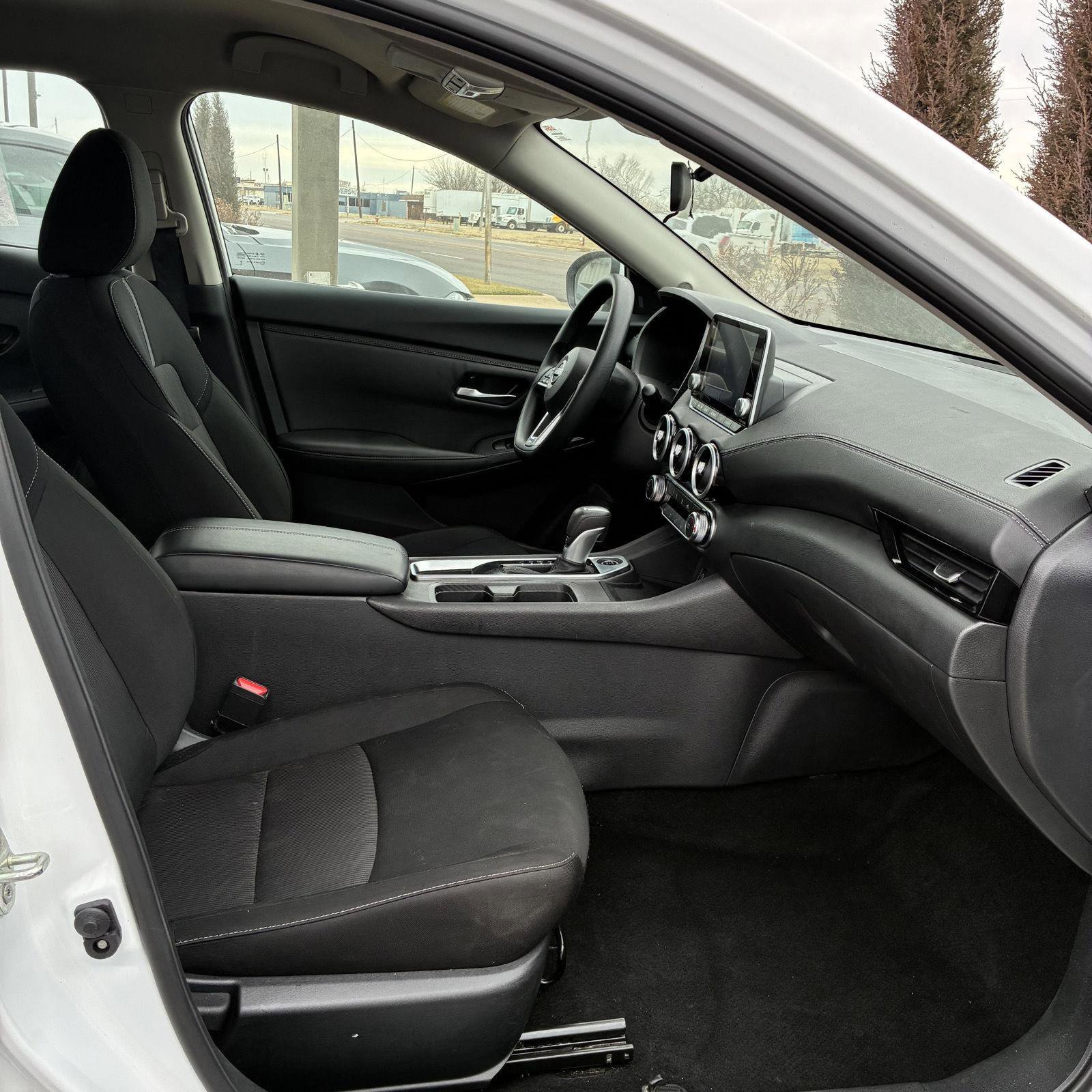 Used 2025 Nissan Sentra SV image 15