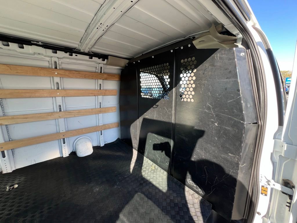 Used 2023 GMC Savana 2500 w/ Driver Convenience Package image 23