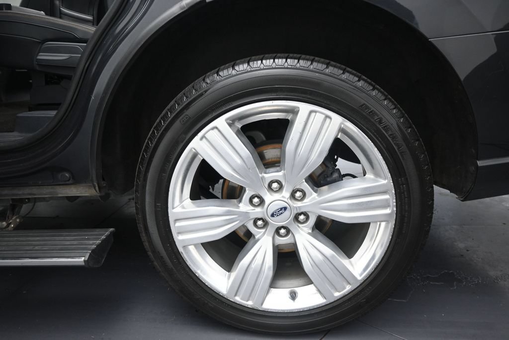 Used 2023 Ford Expedition Platinum AWD/4WD image 39